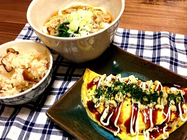 煮込みうどん、自家製なめたけの炊き込みごはん、豚平焼き|サチさん