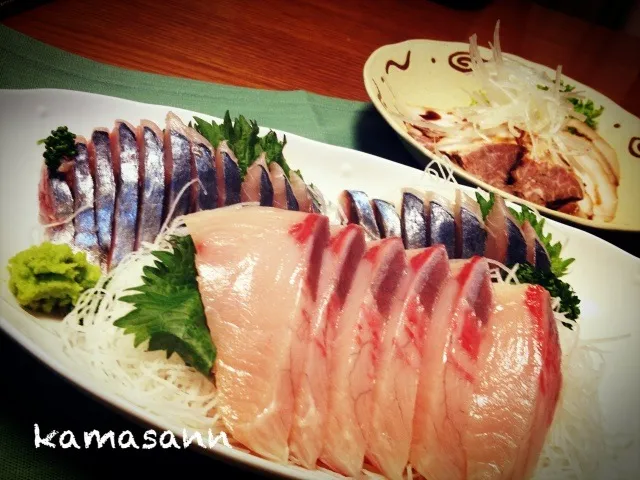 今日のお刺身！   鰤、鯵🐟…と、かっぴーちゃん焼豚のねぎ焼豚！|かまさん