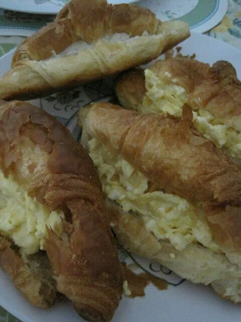 Croissants with Egg & Tuna fillings|Mrs BNazさん