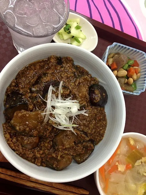 麻婆那須 丼|Yumie Hironakaさん