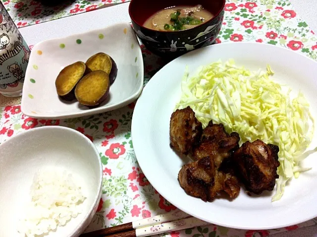 味付き唐揚げ／さつまいもの甘煮／しめじとお麩のお味噌汁|まいか*kmicsさん