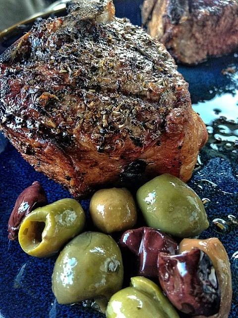 Snapdishの料理写真:Grilled Lamb & Marinated Olives|Elizabethさん