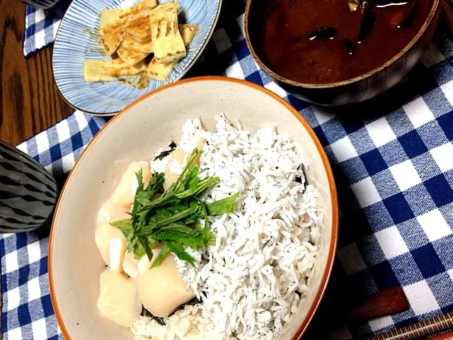 ホタテと釜揚げシラス丼|もこさん