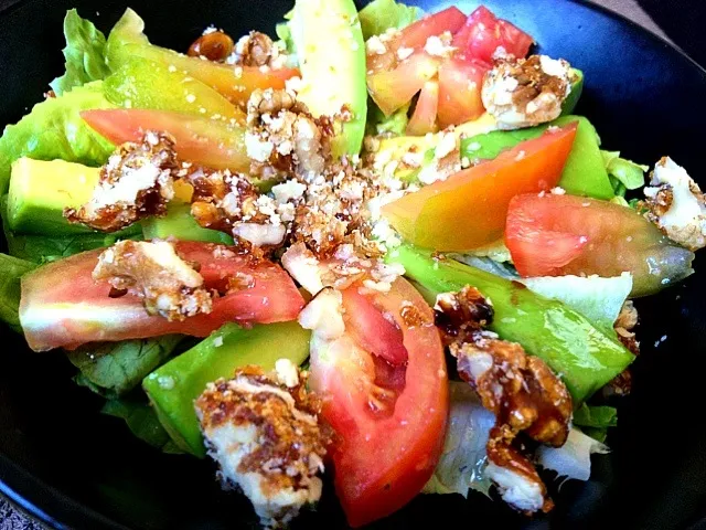 Avocado-Walnut Salad|kristina de la cruzさん