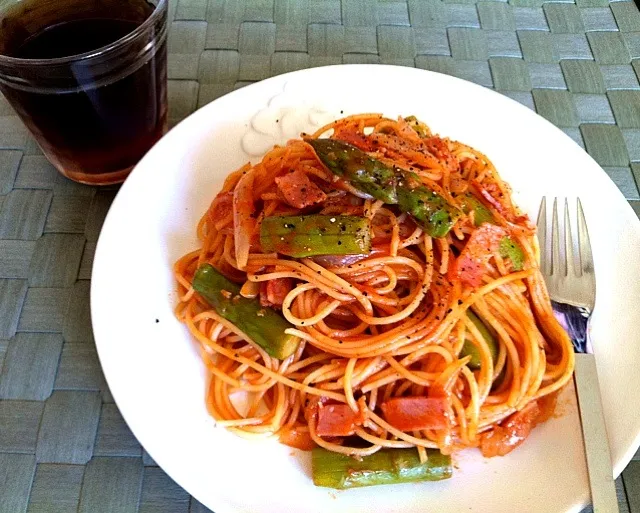 アスパラとベーコンのデミソースパスタ|有山さん