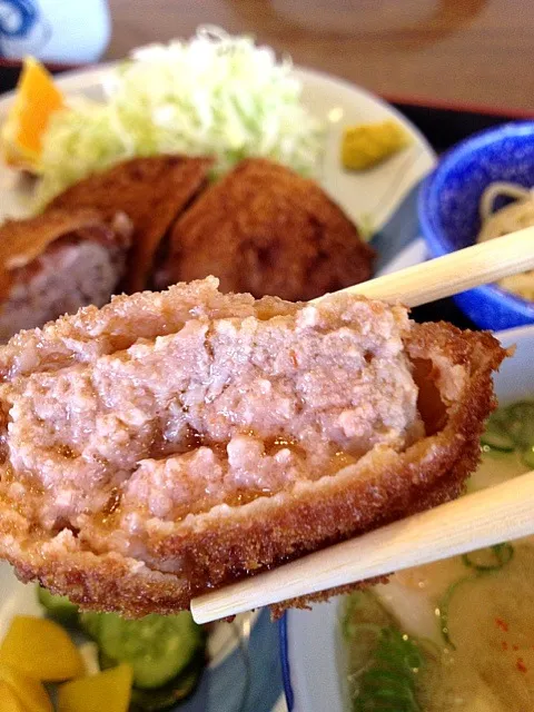 メンチカツ定食 今日もジューシー♪|ダンディ☆和田さん