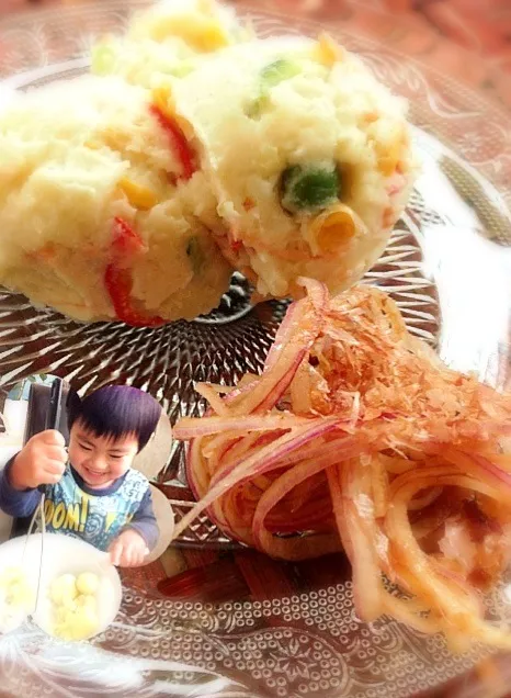 Snapdishの料理写真:Coco's Onion chan&colorful potato salad🎵Cocoさんの常備菜❤玉ねぎちゃんとお野菜たっぷりｶﾗﾌﾙﾎﾟﾃﾄｻﾗﾀﾞ|🌈Ami🍻さん