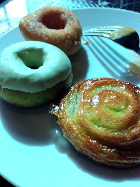 Doughnuts & Pandan Roll|willklhさん