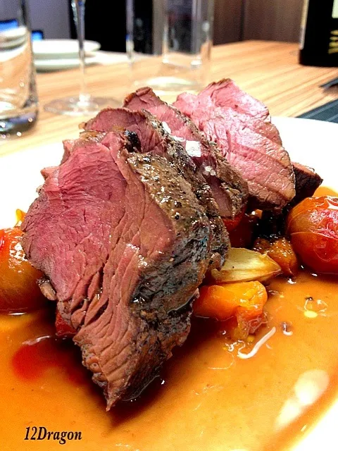 Slow Roasted Tenderloin|12Dragonさん