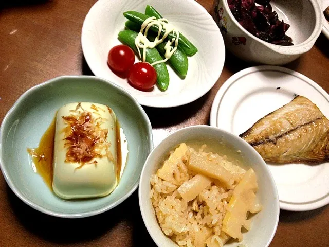 たけのこごはん、サバ、枝豆豆腐|さおりさん