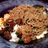 Instant noodle with rendang|Diah Artaさん