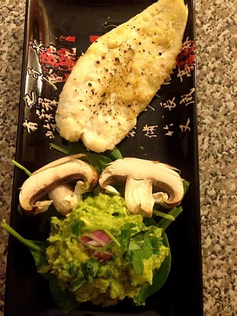 Orange Roughy w/guacamole :-)|Carlos Baezさん