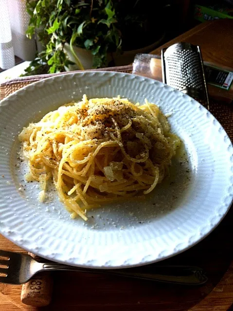 MakiHiroさんの〜玉ねぎとパルミジャーノのパスタ💕作る為に買いましたぁ〜パルミジャーノレッジャーノˉ̞̭ ( ›◡ु‹ ) ˄̻ ̊初おろし|いよこ🍻さん