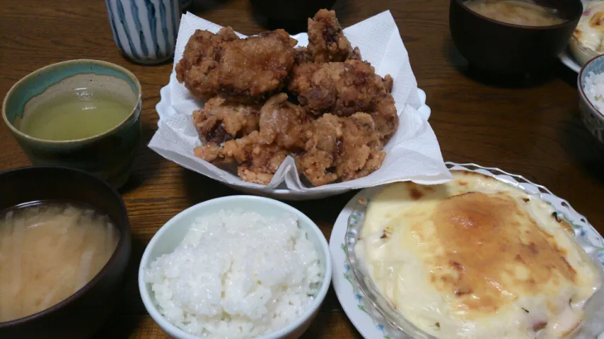 鶏の唐揚げ＆ポテトグラタン＆大根の味噌汁|えっちゃんさん