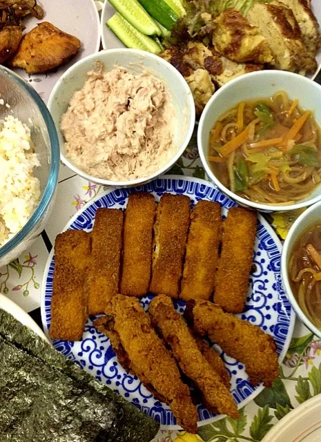 ＃Lunch  Hand-rolling Sushi  手巻き寿司 Fish Fingers  Chicken pieces Eggs Tuna Mayonese|ずきみくさん