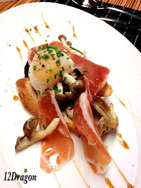 Parma ham with egg & mushroom|12Dragonさん