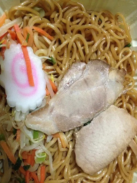 Snapdishの料理写真:醤油ラーメン風焼きそば|マッキンさん