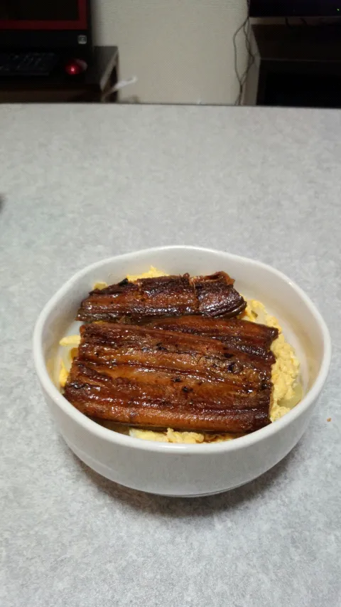 Snapdishの料理写真:うなぎの缶詰丼|平原知宏さん