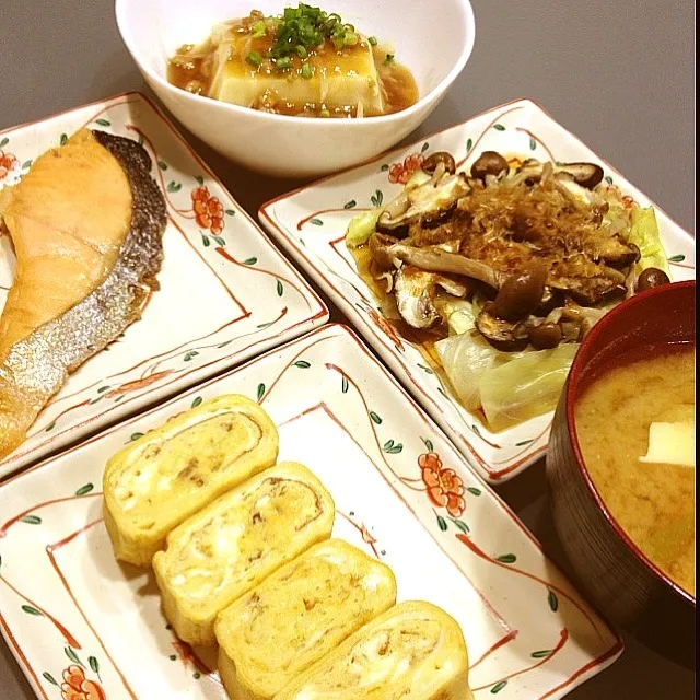 今日の朝食♪|苅込真樹さん