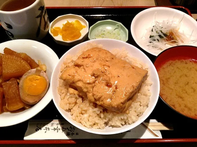 とうめし定食|ボールおかっさん