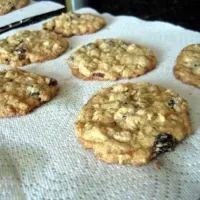 Glen's chewy cinnamon oatmeal raisin cookies with a secret ingredient|Glen Goosさん