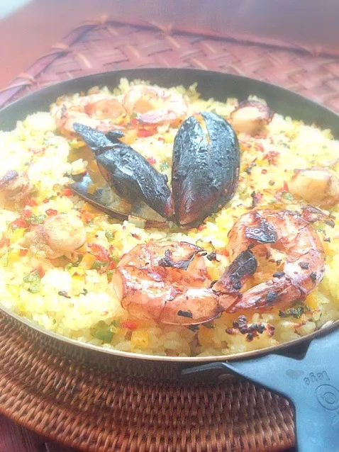 This Paella is simply bake♨焼くだけ簡単パエリア|🌈Ami🍻さん