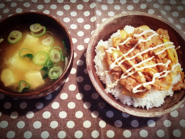 焼肉のタレで豚キムチ丼|さやかさん