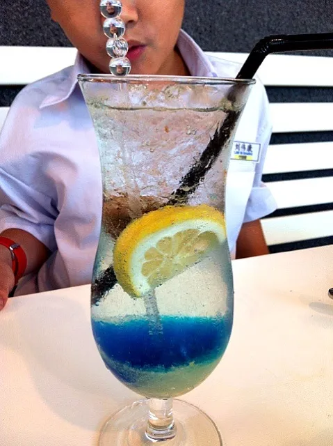 Blue Hawaiian cocktail|laumeikuanさん