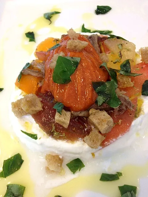 French heirloom tomatoes & stracciatella cheese mosaic with tomato sorbet|12Dragonさん