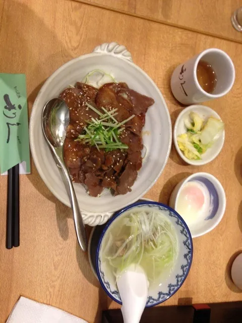 利久の牛タン丼|ばんなおさん