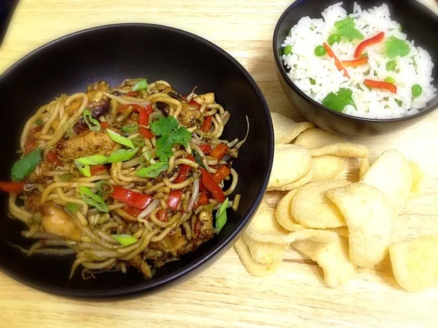 Chicken Chow Mein and sticky rice|Steve Pountneyさん