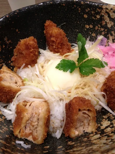 Snapdishの料理写真:キムカツ丼|yujiさん