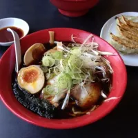 Snapdishの料理写真:富山ブラックラーメン|りえさん