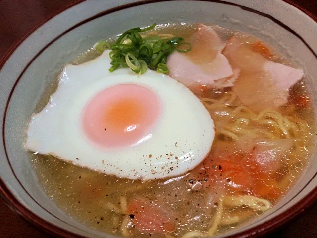 Snapdishの料理写真:マルちゃん正麺  塩|ponkyさん