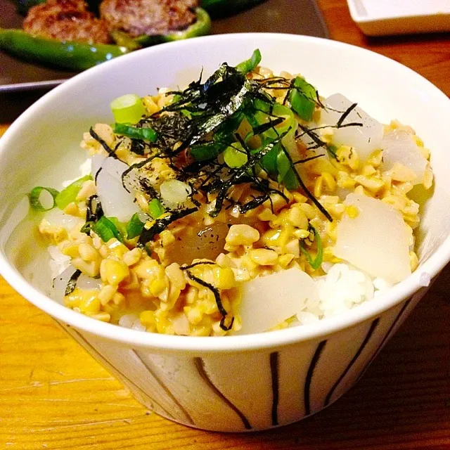 イカ納豆丼|마도카さん