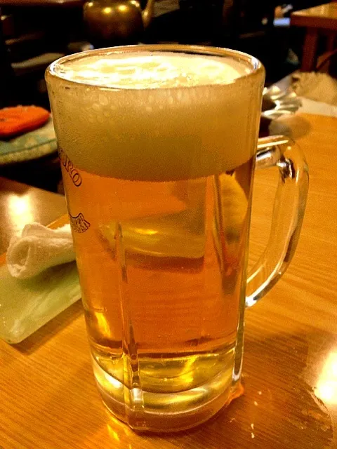 仕事後のビールは上手い！！|ねこさん