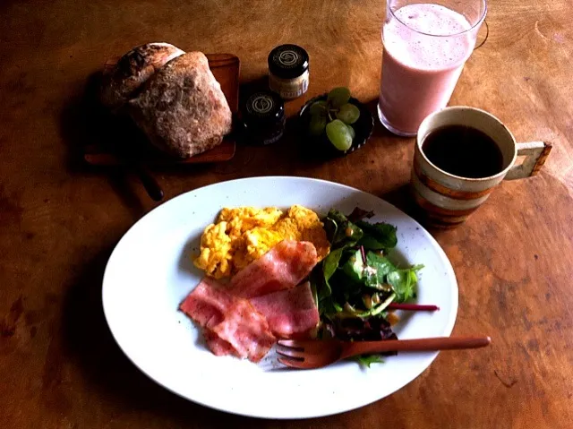 Snapdishの料理写真:シンプルな朝飯。|つるたさん