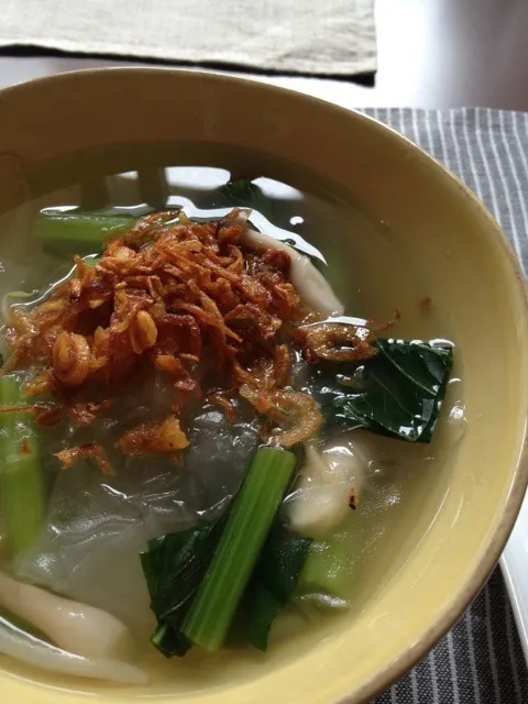 Pho-ish rice noodle soup with komatsuna greens and shimeji mushroom|Masayo Nさん