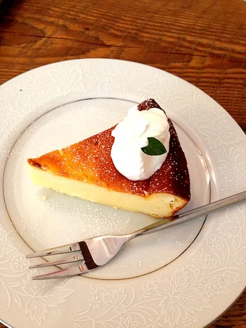 咲花カフェのチーズケーキ|もっぴさん