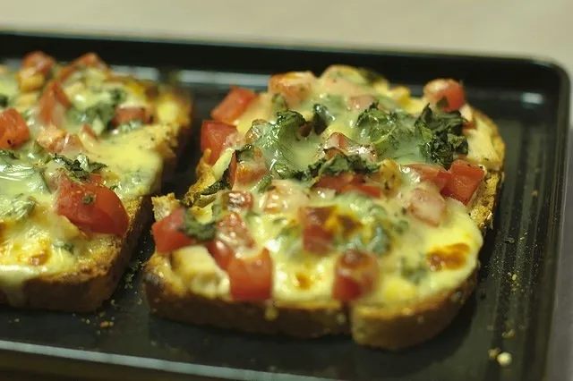 Toasted Salsa Pizza Bread|Mariaさん