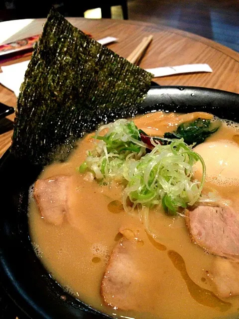 Tonkotsu ramen@Aoyama(Ramen Champion)|coxiella24さん