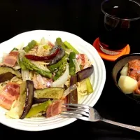 Snapdishの料理写真:ペペロンチーノとじゃが辛！|ニックさんさん