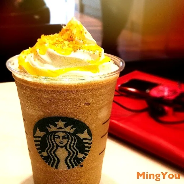 Candy Orange Frappuccino|みん(๑・‿・๑)さん