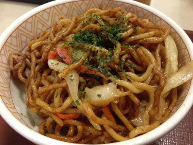 焼きそば牛丼！|まいさん