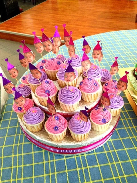 Cupcakes for bday girl #fairytale|Farah Diba Jamalさん