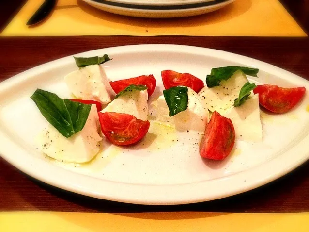 Insalata Caprese★ @BELLA NAPOLI|***さん