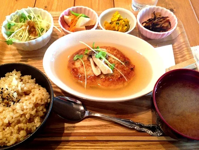 豆腐ハンバーグランチ|サクラさん