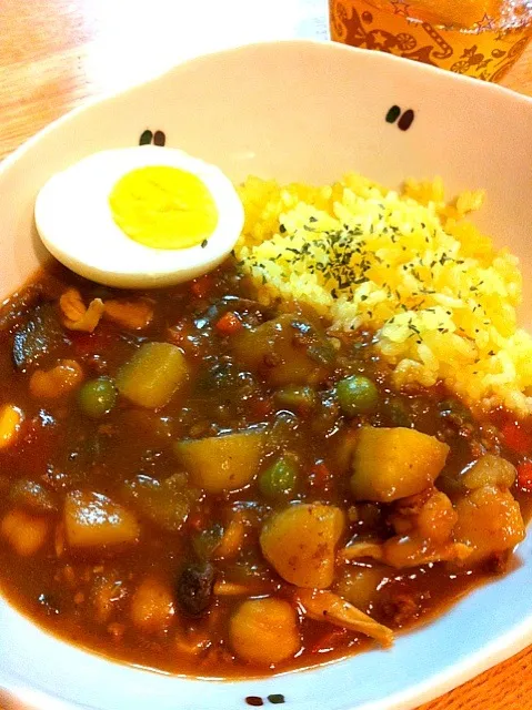 野菜たっぷりカレー。|ぽにこさん