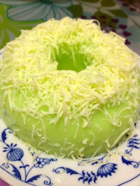 Buko pandan jelly w/ cheese|Lian Limさん