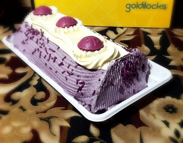 Ube Macapuno Roll!|iamfem05さん